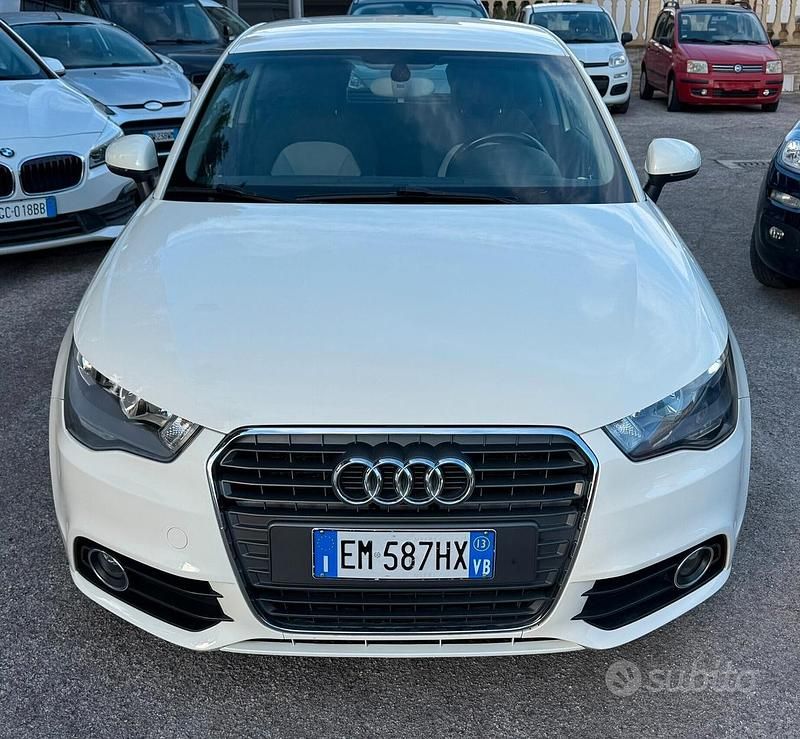 Usata Audi A1 Ambition 105 CV (77 kW) 2013 Bianco Utilitaria