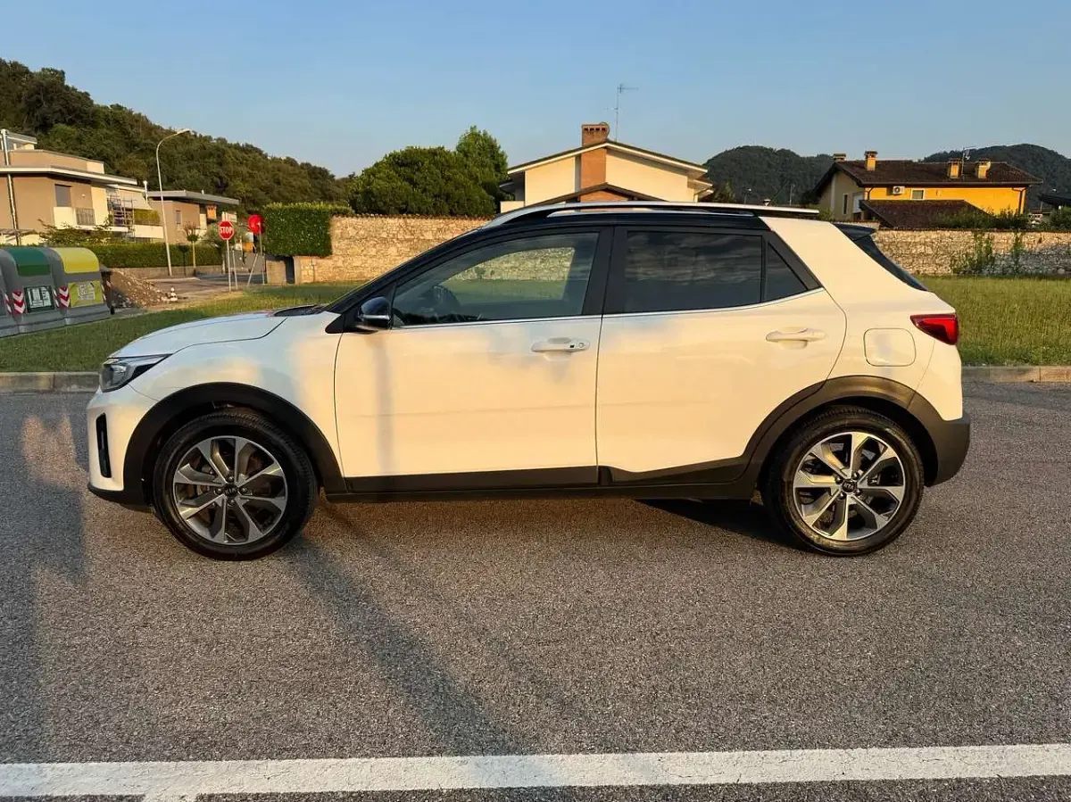 Usata Kia Stonic 97 CV (71 kW) 2018 Bianco SUV