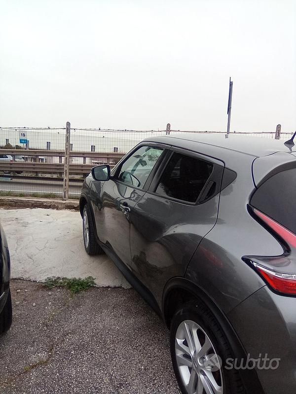 Usata Nissan Juke Acenta 110 CV (80 kW) 2016 Grigio SUV