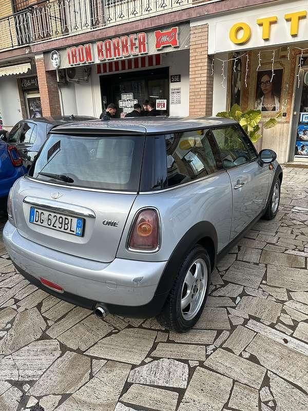 Usata Mini ONE Chili 95 CV (69 kW) 2007 Utilitaria
