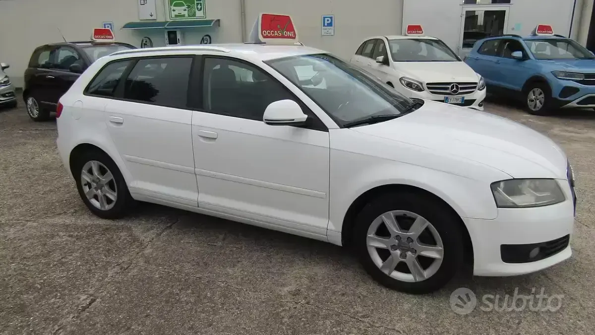 Usata Audi A3 Attraction 102 CV (75 kW) 2009 Bianco Utilitaria