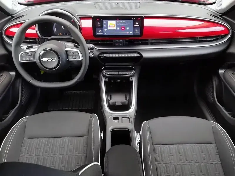 Usata Fiat 600 Icon 110 CV (80 kW) 2025 Rosso SUV