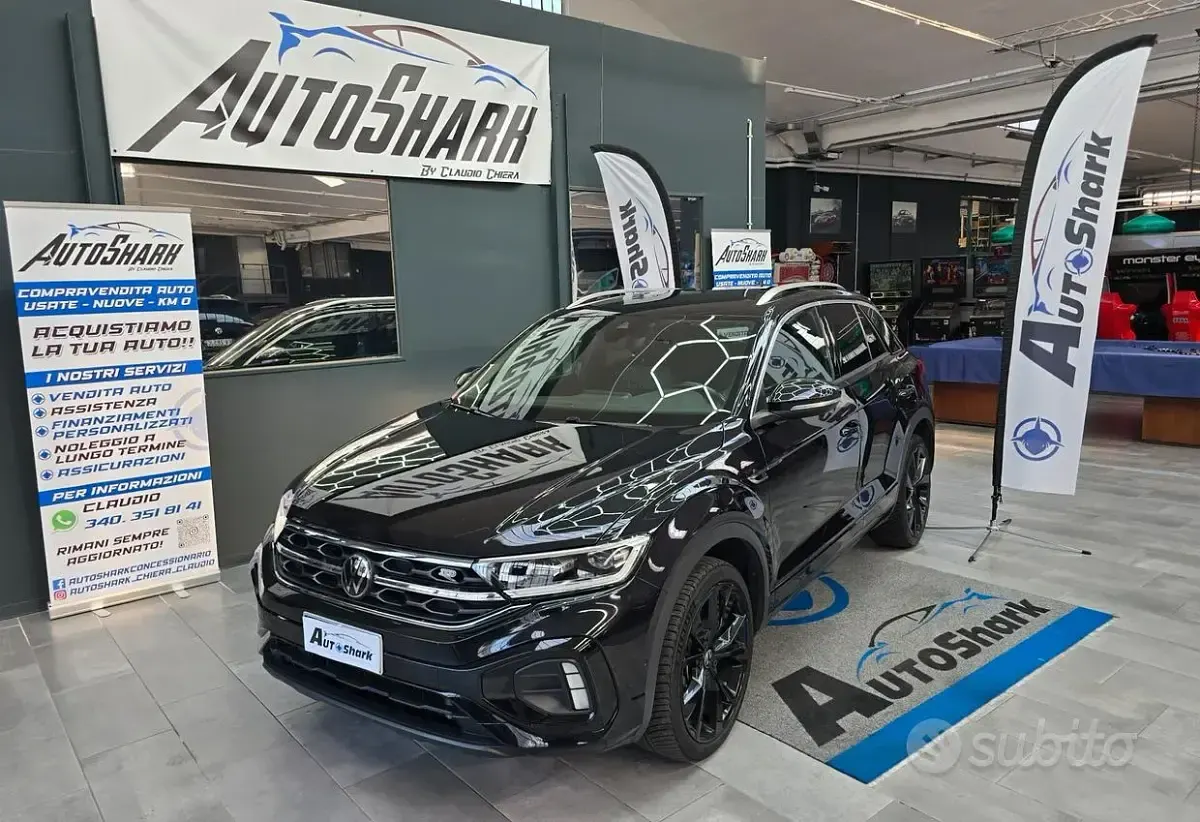 Usata VW T-Roc R-line 150 CV (110 kW) 2022 Nero SUV
