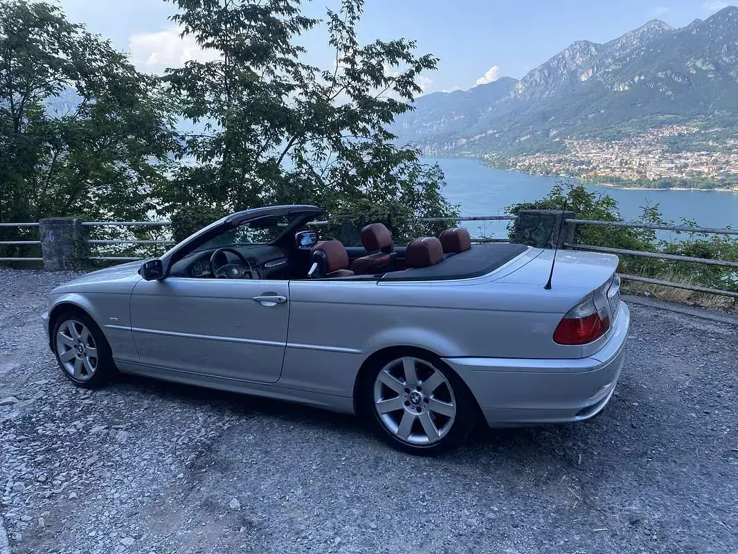 Usata BMW 320 Cabriolet 170 CV (125 kW) 2001 Cabrio
