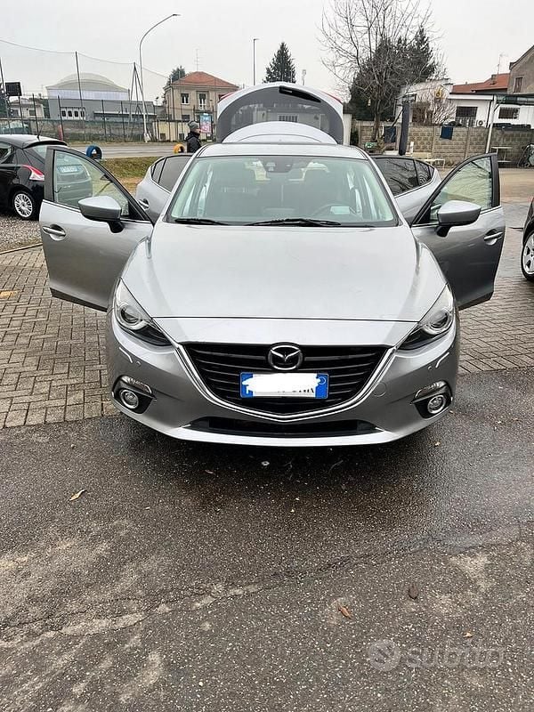 Usata Mazda 3 100 CV (73 kW) 2017 Grigio Berlina
