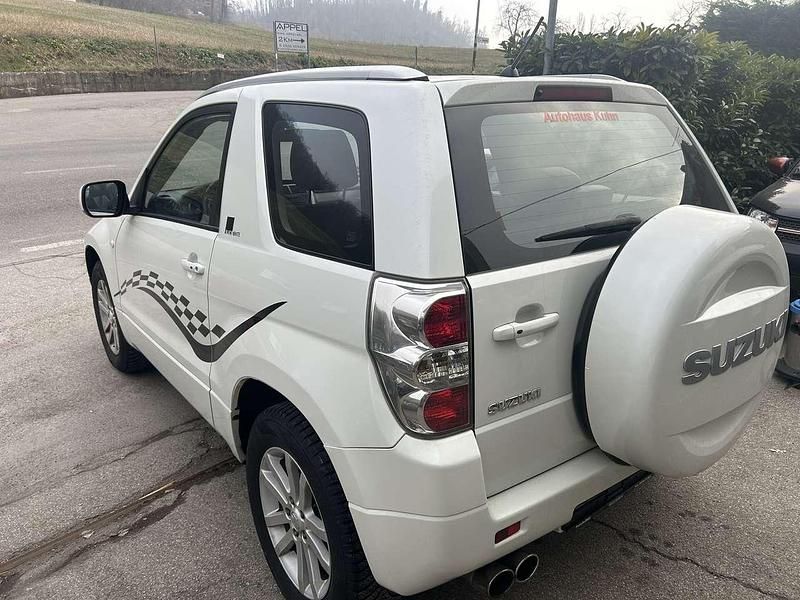 Usata Suzuki Grand Vitara 106 CV (77 kW) 2007 Bianco SUV