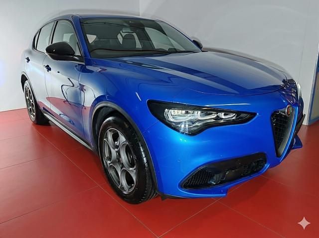 Usata Alfa Romeo Stelvio Sprint 160 CV (117 kW) 2024 Blu SUV