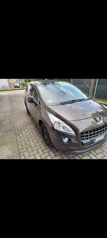 Usata Peugeot 3008 Allure 111 CV (81 kW) 2011 Station wagon