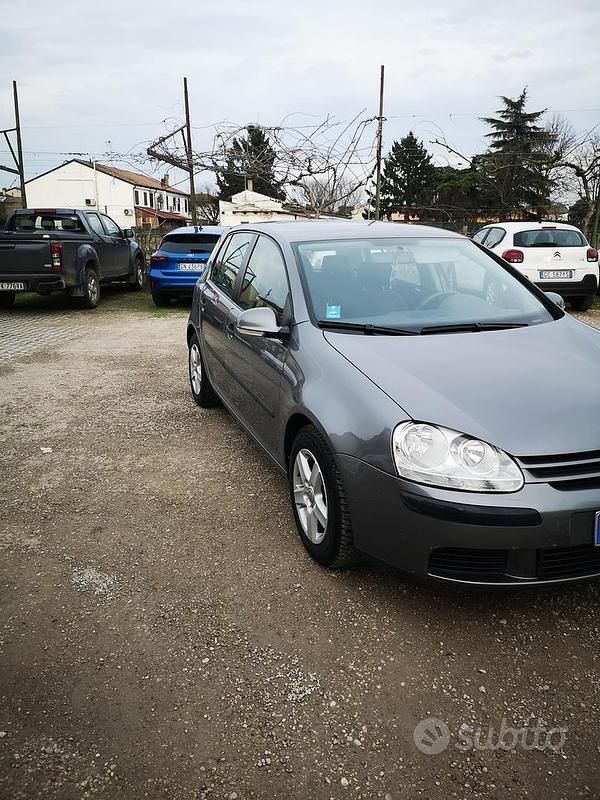 Usata VW Golf IV 2005 Grigio Berlina
