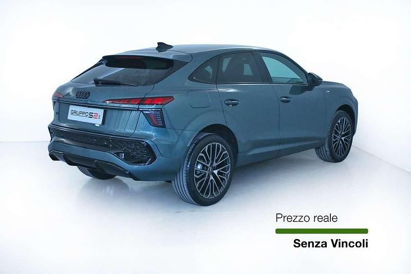 Nuova Audi Q3 S-Line 150 CV (110 kW) 2026 Verde SUV