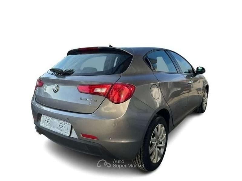 Usata Alfa Romeo Giulietta 120 CV (88 kW) 2017 Grigio Utilitaria