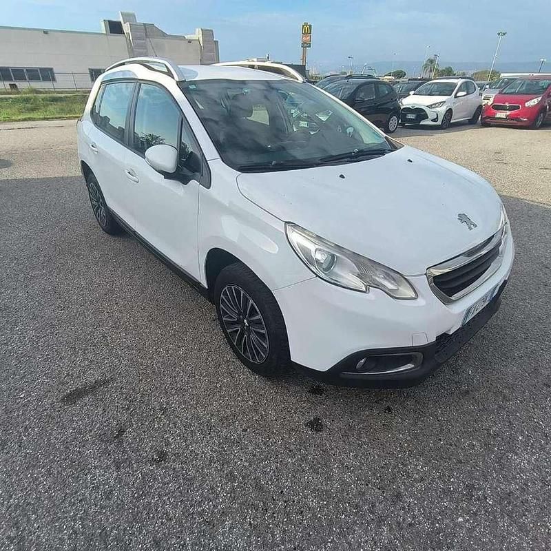 Usata Peugeot 2008 Active 99 CV (72 kW) 2015 Bianco SUV