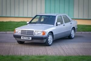 Argento Usata 1992 Mercedes 190 Tre volumi | 14.892 € - Immagine 1/4