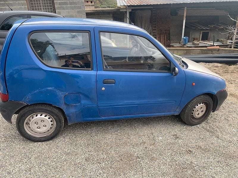 Usata Fiat Seicento 39 CV (28 kW) 1999 Blu Utilitaria