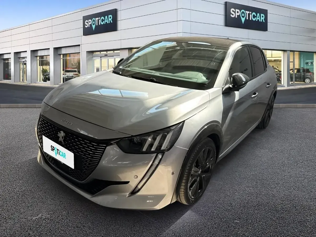 Usata Peugeot 208 GT 131 CV (96 kW) 2023 Utilitaria