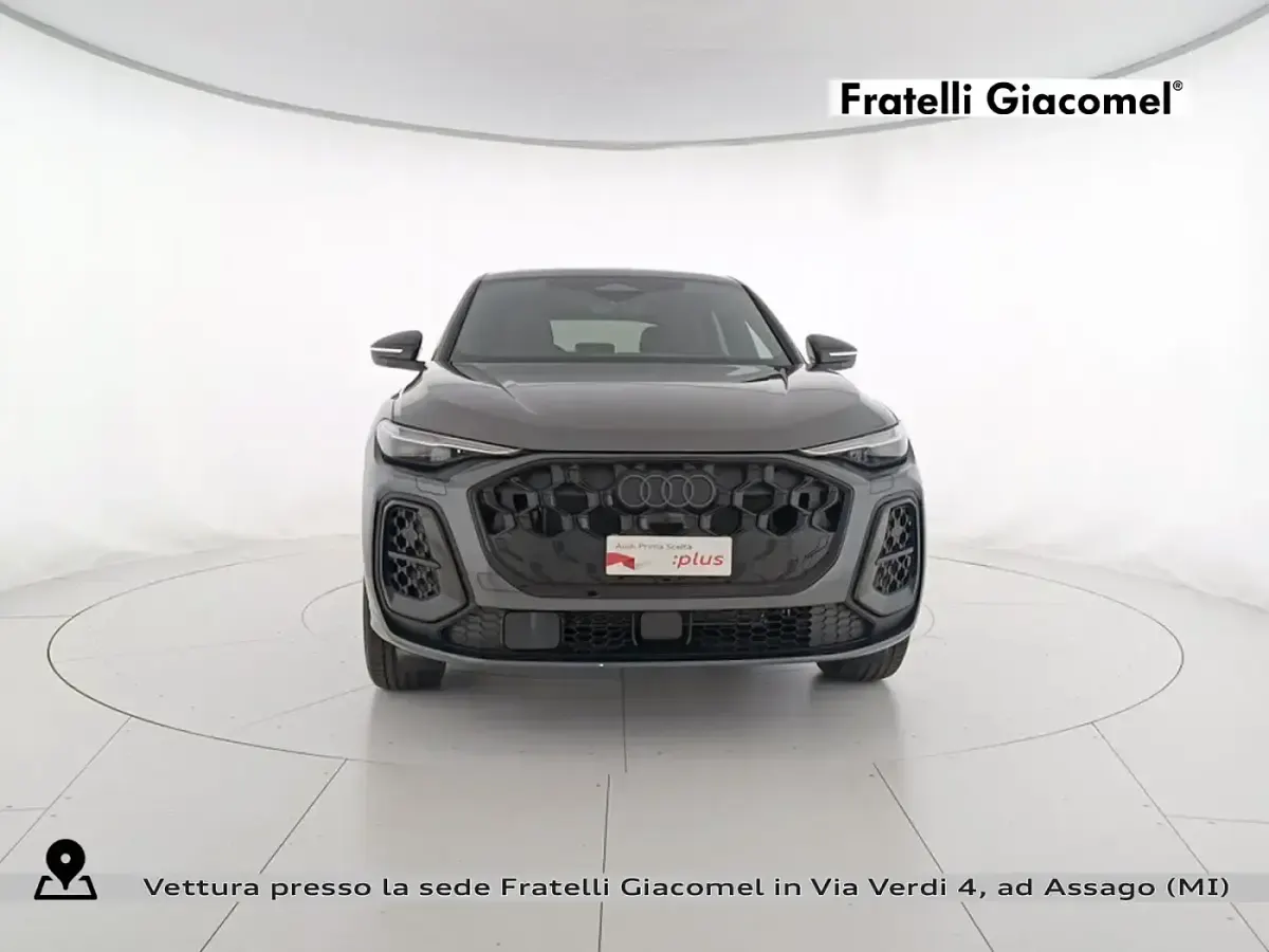 Nuova Audi Q5 Sportback S-Line 204 CV (150 kW) 2025 6y grigio daytona perlato SUV