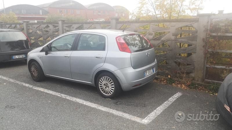 Usata Fiat Grande Punto 65 CV (47 kW) 2007 Utilitaria