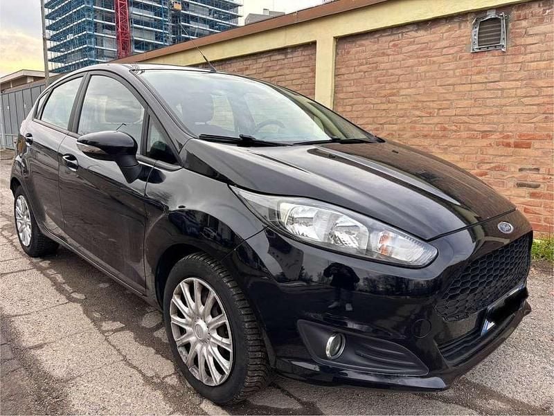 Usata Ford Fiesta Business Edition 75 CV (55 kW) 2016 Nero Berlina