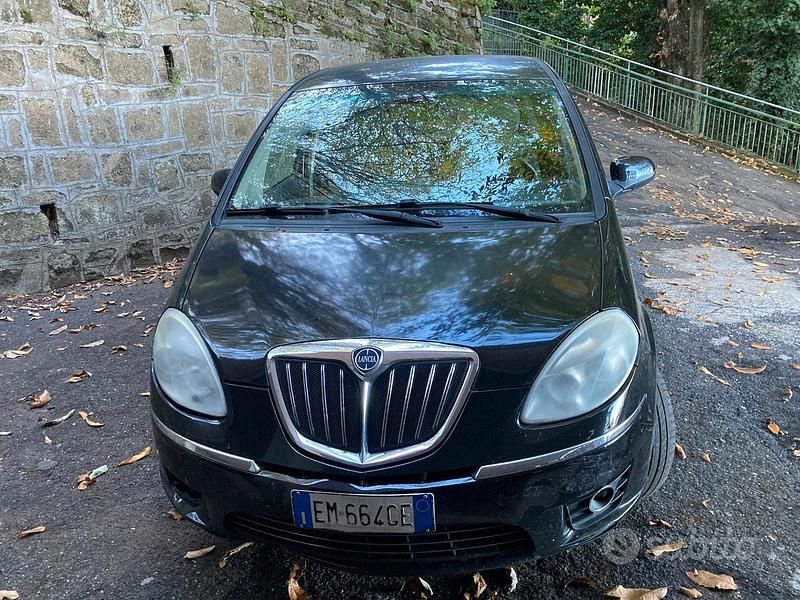 Usata Lancia Musa 2012 Nero Monovolume