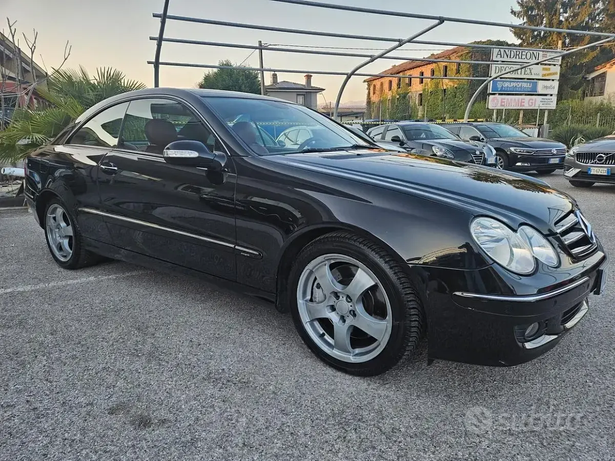 Usata Mercedes CLK220 Avantgarde 150 CV (110 kW) 2008 Nero Coupé