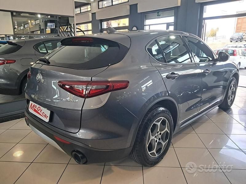 Usata Alfa Romeo Stelvio Super 190 CV (139 kW) 2023 Grigio SUV
