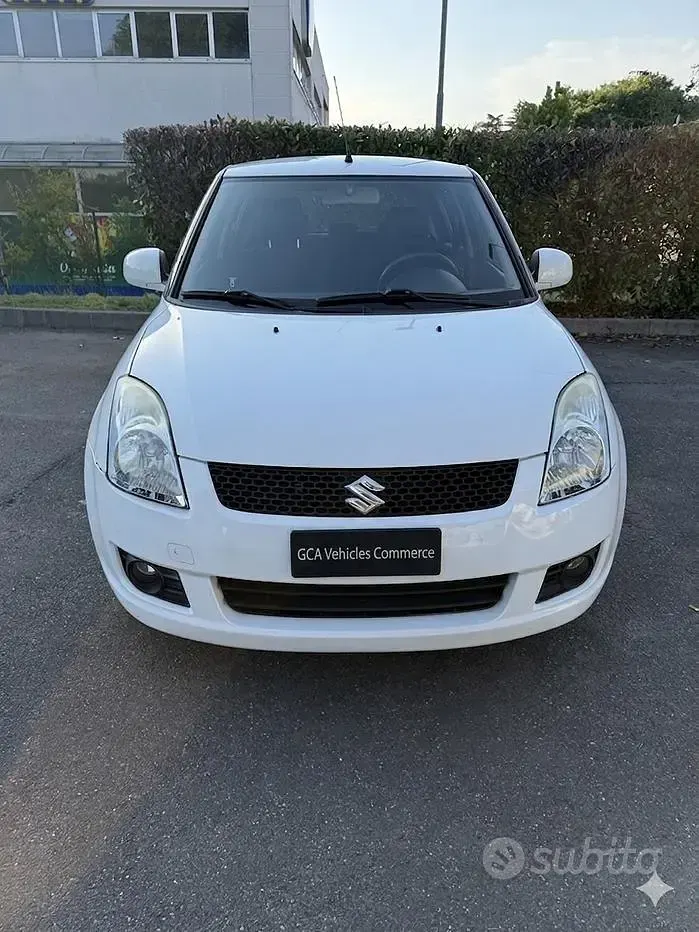 Usata Suzuki Swift GL 92 CV (67 kW) 2009 Bianco Utilitaria