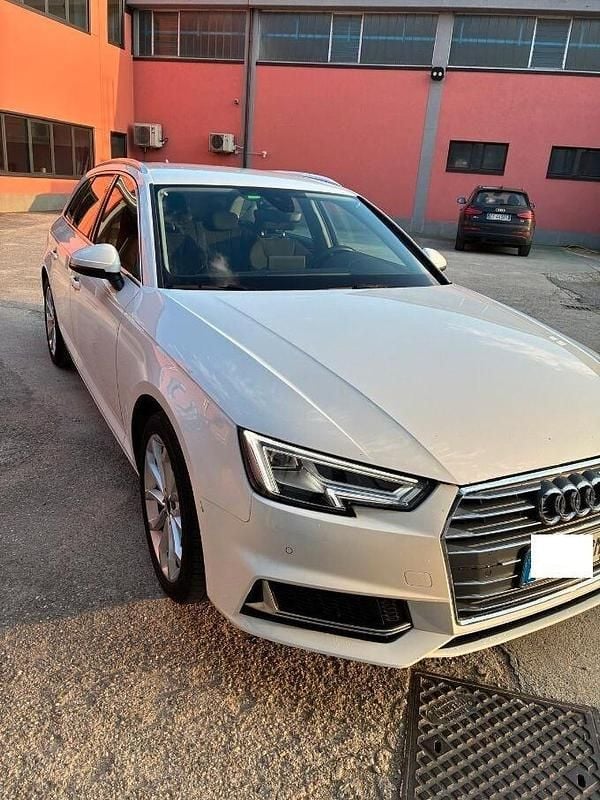 Usata Audi A4 190 CV (139 kW) 2019 Bianco Berlina