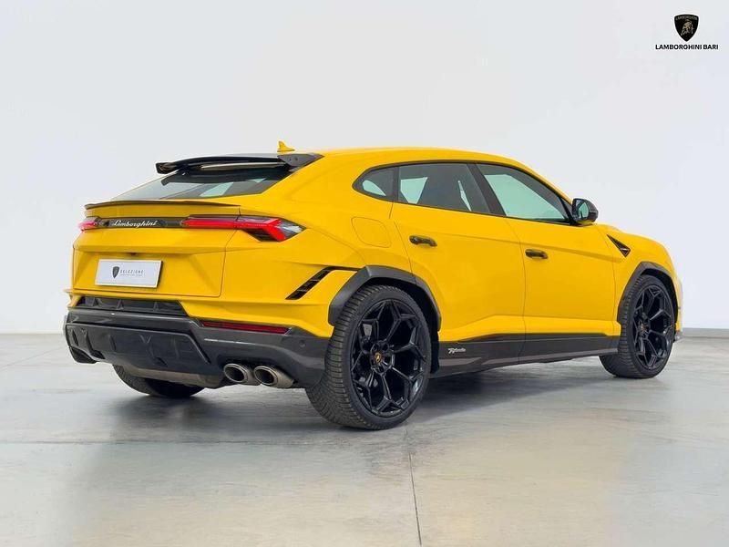 Usata Lamborghini Urus 666 CV (489 kW) 2023 Giallo auge SUV