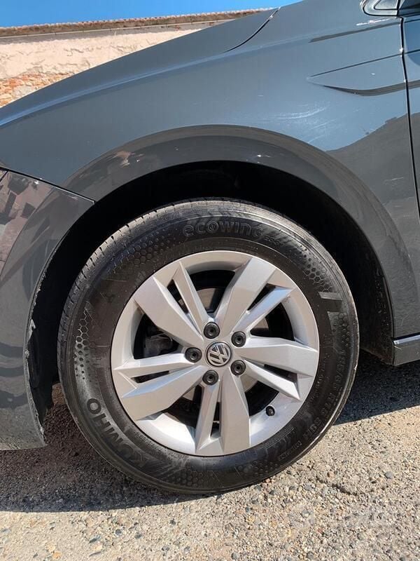 Usata VW Polo Comfortline 80 CV (58 kW) 2019 Grigio Utilitaria