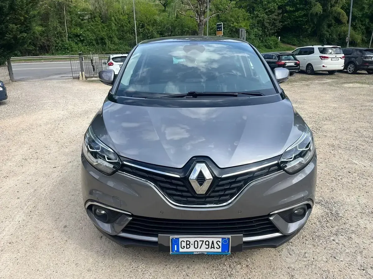 Usata Renault Scénic Bose Edition 110 CV (80 kW) 2017 Grigio Monovolume