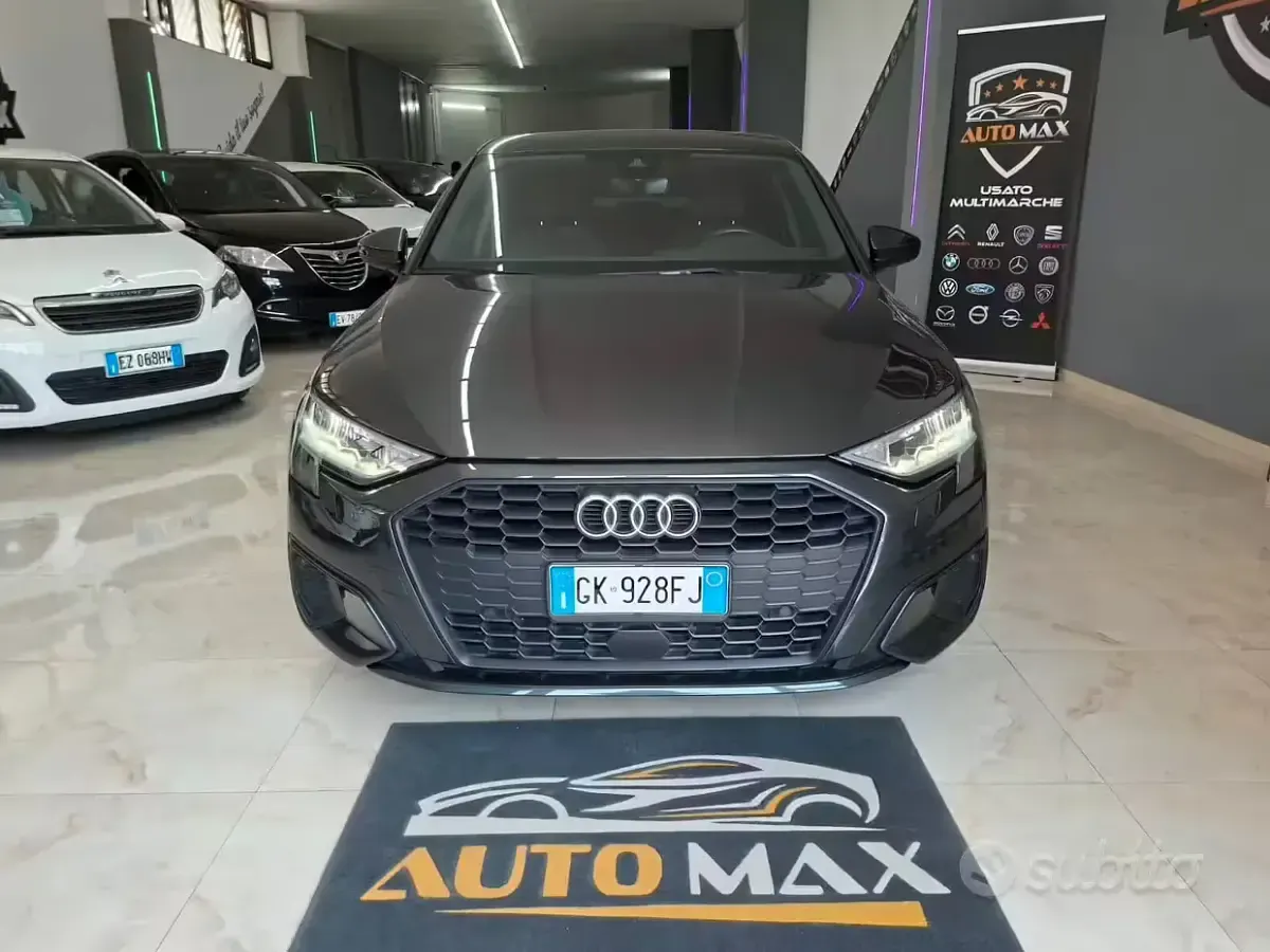 Usata Audi A3 Business 116 CV (85 kW) 2022 Grigio Berlina