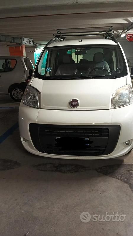 Usata Fiat Qubo Trekking 95 CV (69 kW) 2014 Bianco Monovolume