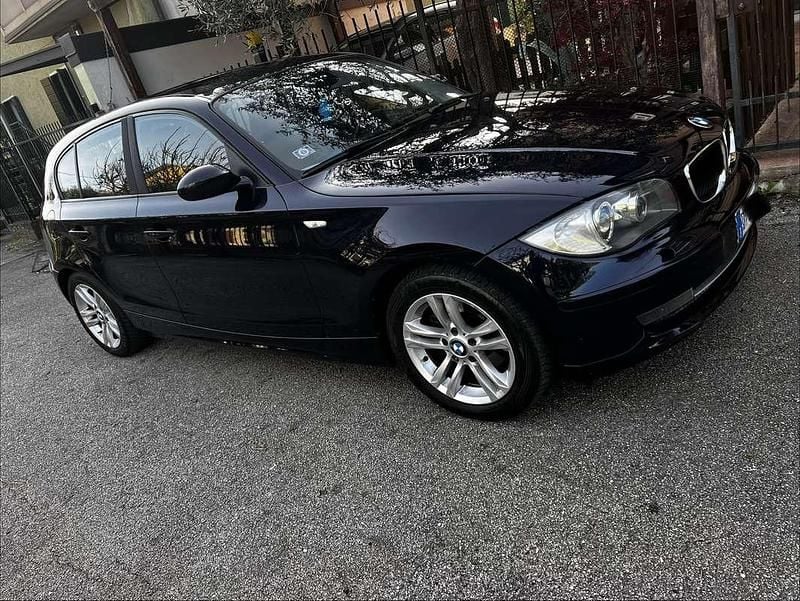 Usata BMW 118 Lifestyle 143 CV (105 kW) 2009 Utilitaria