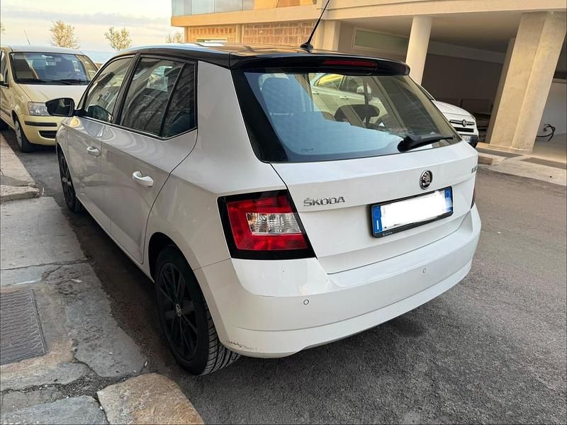 Usata Skoda Fabia 59 CV (43 kW) 2017 Bianco Berlina