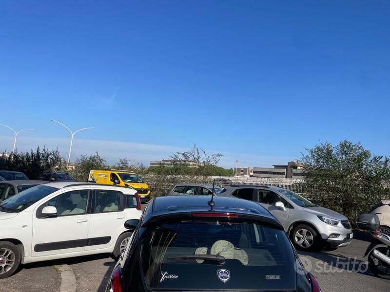 Usata Lancia Ypsilon 95 CV (69 kW) 2022 Nero Utilitaria