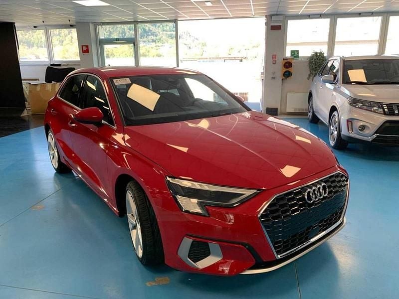 Usata Audi A3 Advanced 150 CV (110 kW) 2023 Rosso pastello