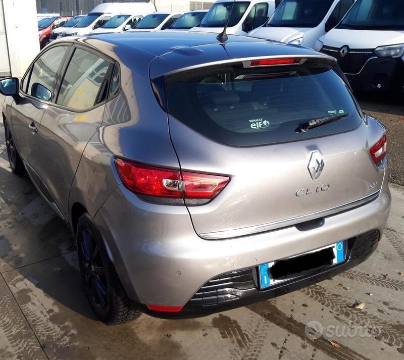 Usato 2014 Renault Clio IV 1.5 Diesel 75 CV (7.500 €)