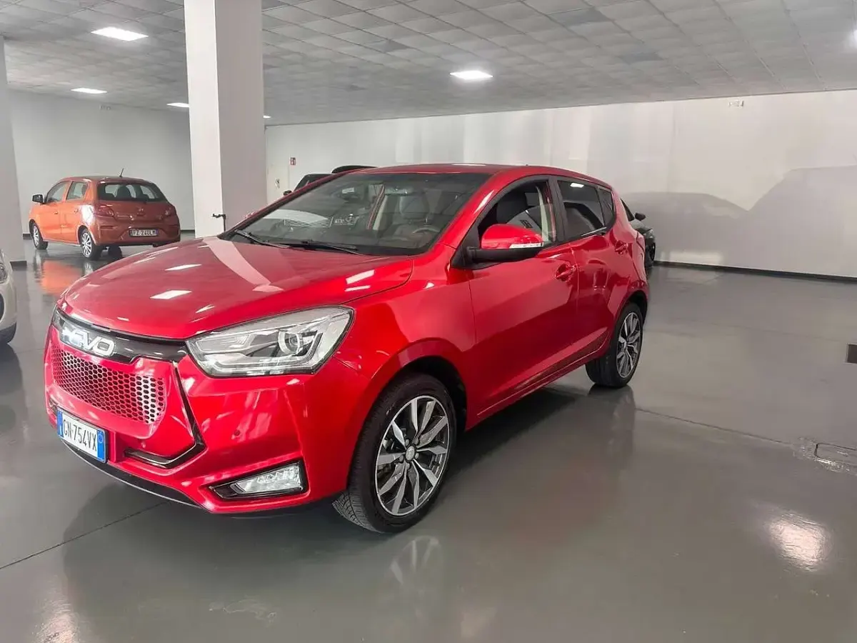 Usata EVO Evo 3 107 CV (78 kW) 2023 Rosso SUV
