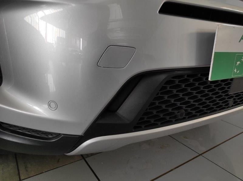 Usata Land Rover Discovery Sport SE 200 CV (147 kW) 2022 Argento SUV