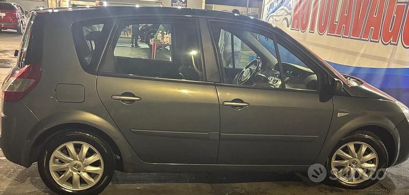 Usata Renault Mégane III 110 CV (80 kW) 2015 Utilitaria