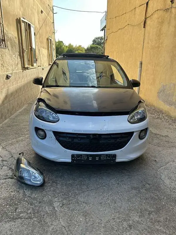 Usata Opel Adam Slam 87 CV (63 kW) 2016 Utilitaria