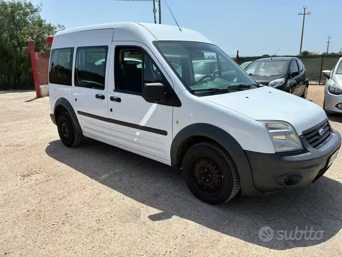 Usata Ford Transit Connect 90 CV (66 kW) 2009 Bianco Monovolume