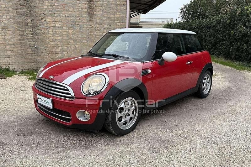 Rosso Usata 2008 Mini Cooper D Pepper Utilitaria | 4500 € (Buon prezzo) - Immagine 1/4