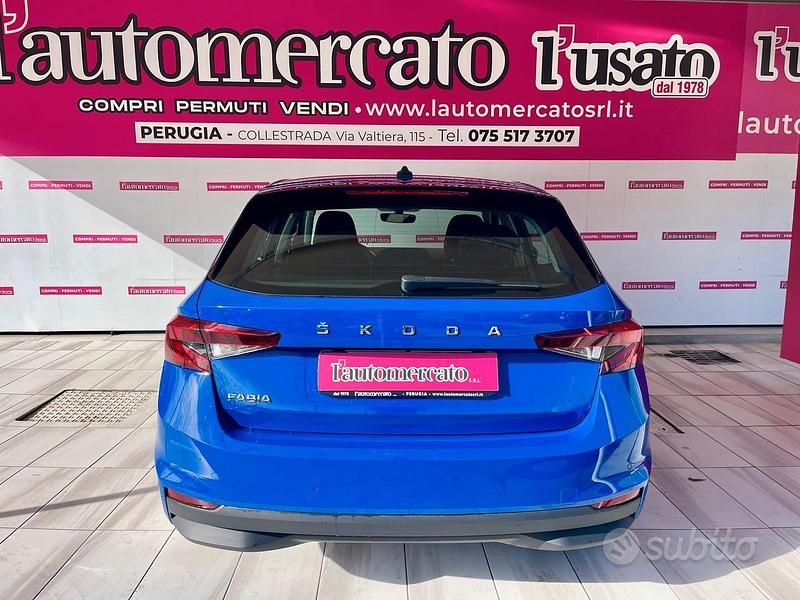 Usata Skoda Fabia Ambition 65 CV (47 kW) 2023 Blu Utilitaria