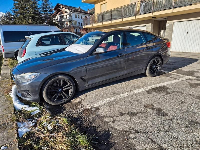Usata BMW 325 218 CV (160 kW) 2013 Grigio Berlina