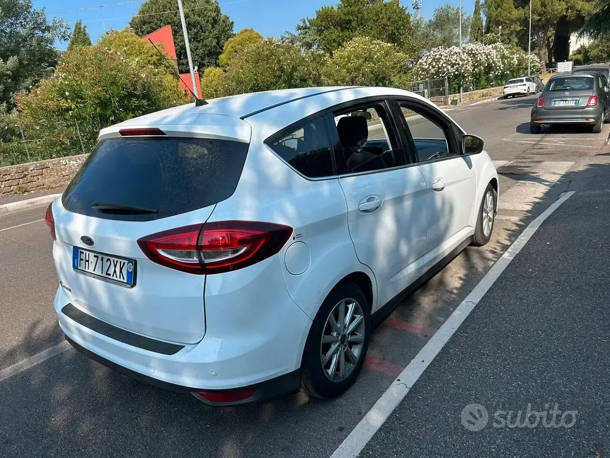 Usata Ford C-MAX Titanium 120 CV (88 kW) 2017 Bianco Monovolume
