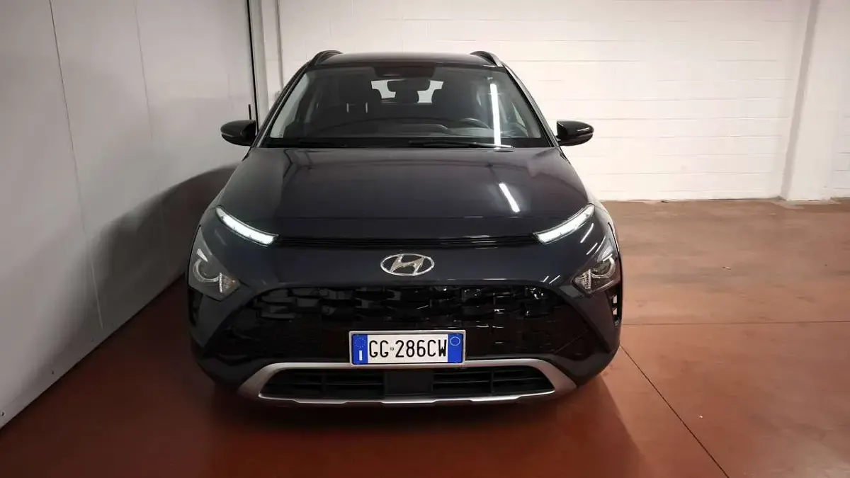 Usata Hyundai Bayon 101 CV (74 kW) 2021 Grigio SUV