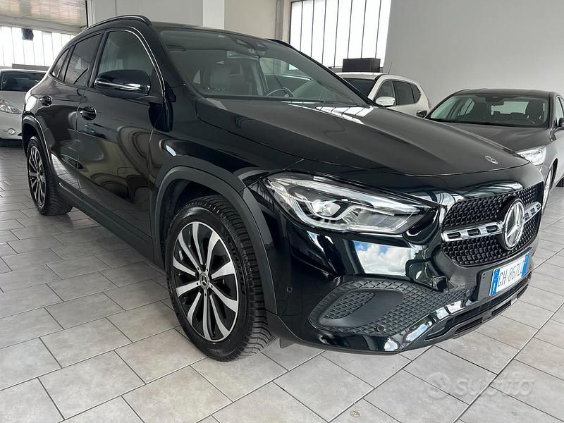 Usata Mercedes GLA250 Premium 224 CV (164 kW) 2020 Nero SUV