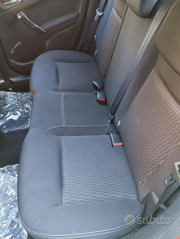 Usata Peugeot 208 75 CV (55 kW) 2016 Utilitaria