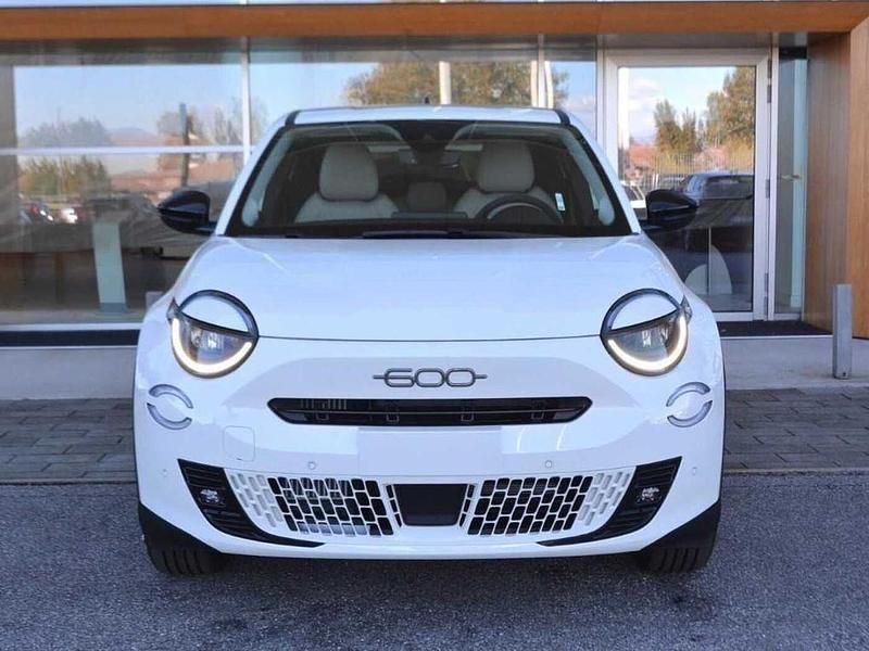 Usata Fiat 600 La Prima 110 CV (80 kW) 2025 Bianco SUV